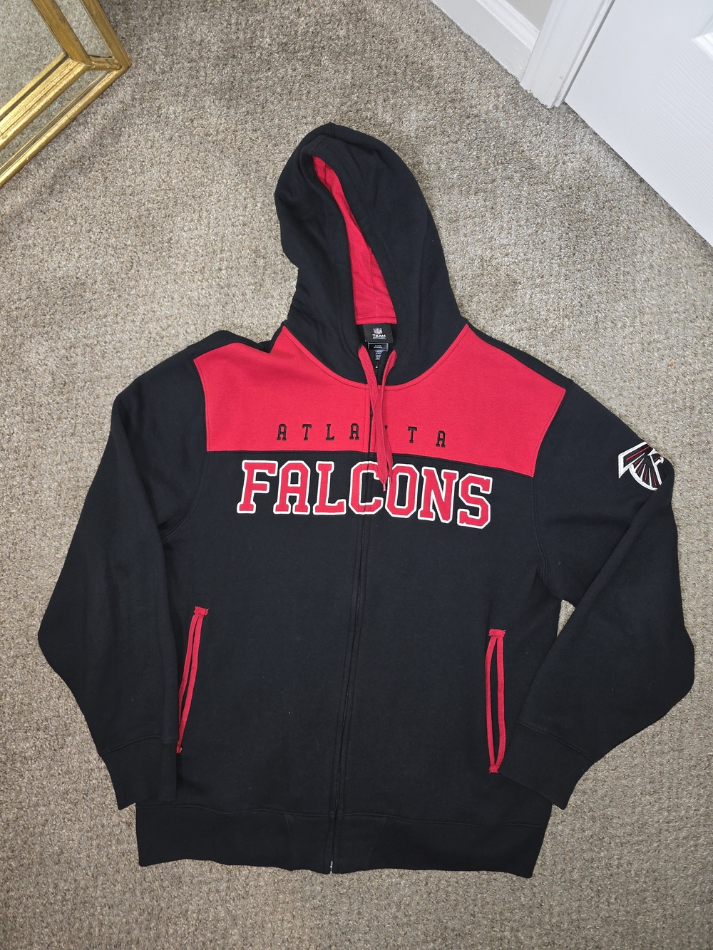 Atlanta Falcons Black & Red Full-Zip Hoodie Size Large